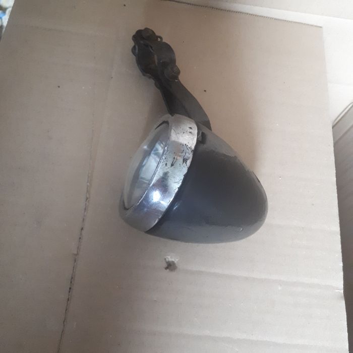 zabytkowa lampka rowerowa