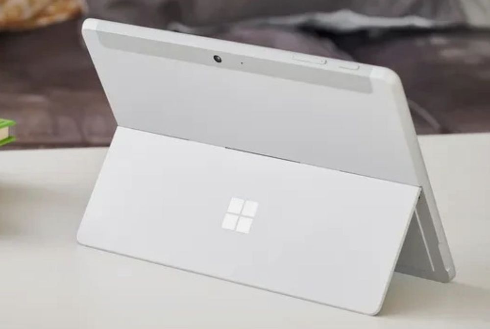 Tablet Windows GO 64, ecran estalado