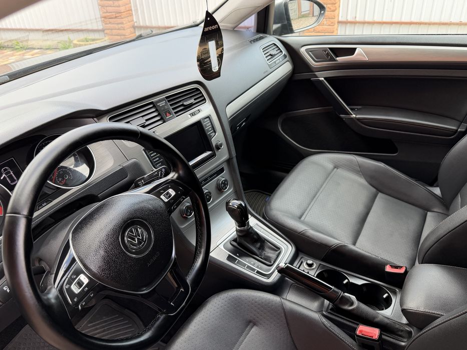 Volkswagen Golf 2.0tdi