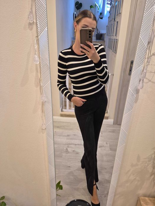 Sweter krotki obcisly