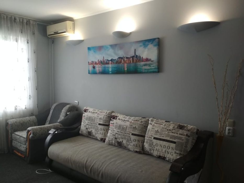 Сучасна квартира в Центрі міста .