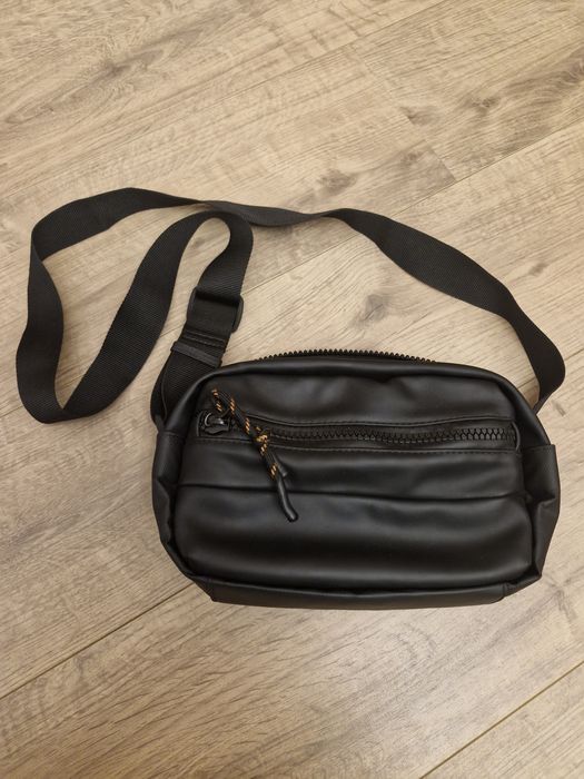 Сумка Zara чорна.