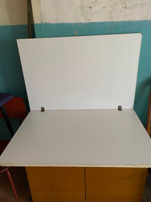 кухоный      шкафчик