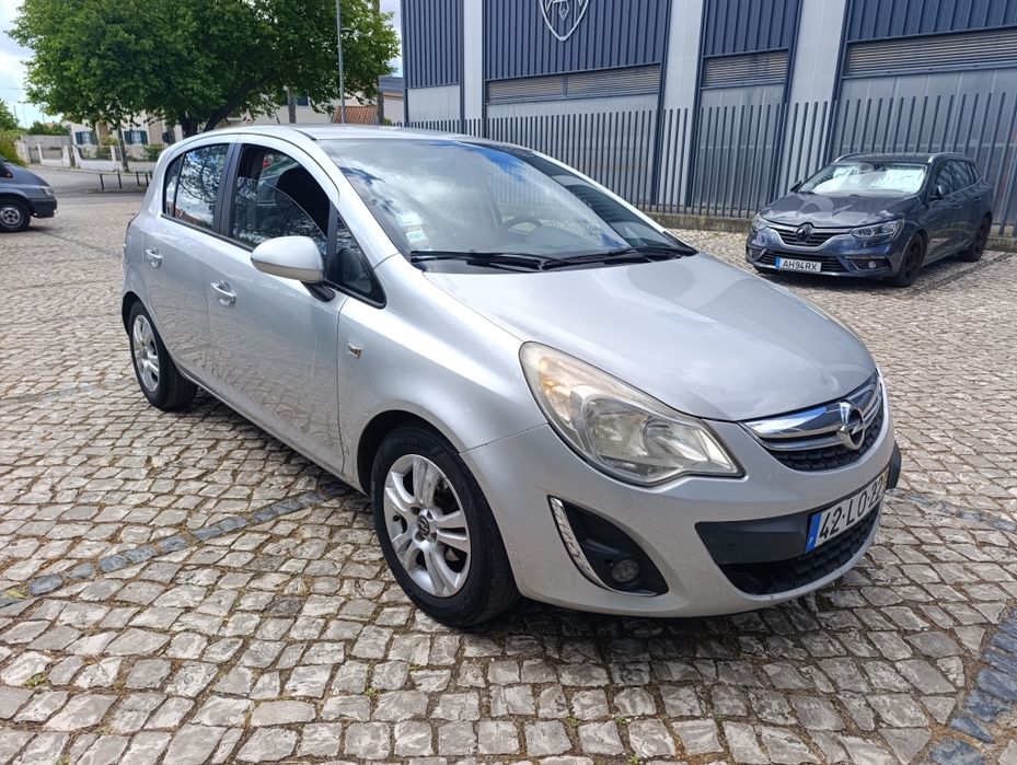 Opel corsa 1.3cdti 2950 euros