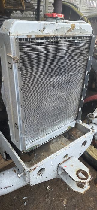 Silnik c330  części chlodnica C328