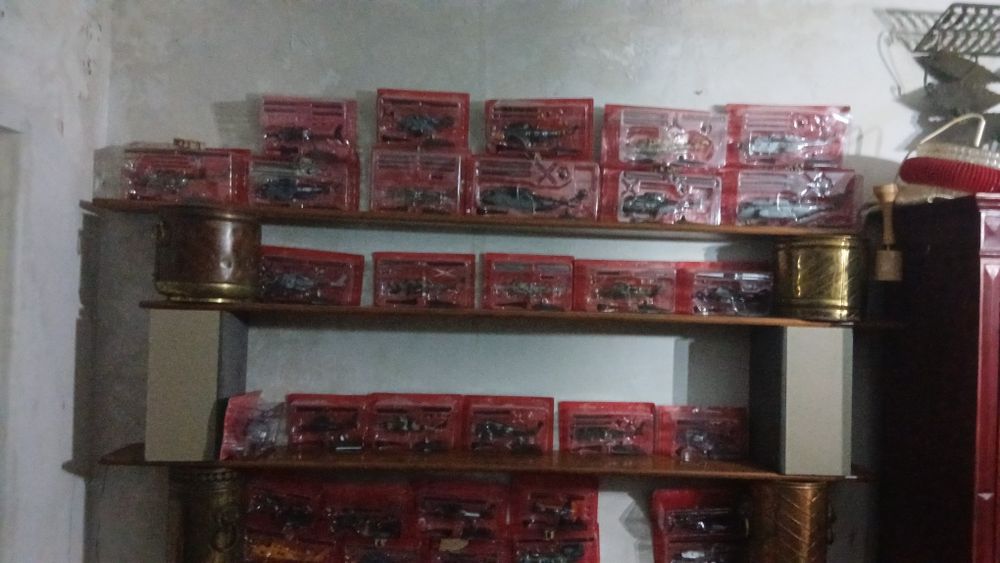 Colecao 48  Heitopeto guerra novos por   350 € preco saldo