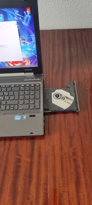 Ноутбук HP EliteBook 8560w
