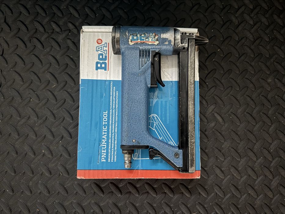 Zszywacz BeA 380/16-400 pistolet stolarski taker tapicerski