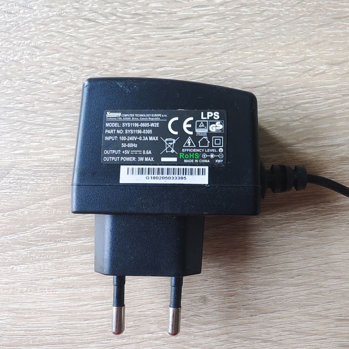 Zasilacz wtyczkowy Sunny 5V 0,6A z wtykiem 5,5x2,1