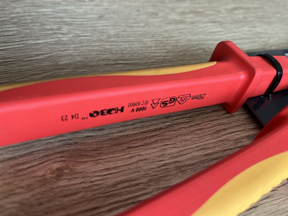 VDE Szczypce nastawne 250mm Wickers do rur