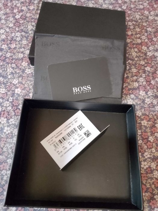 Carteira homem Hugo Boss nova