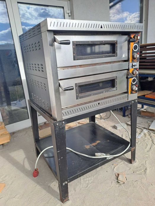 Piec do pizzy, duży, profesjonalny, podwójny, 4x35.
