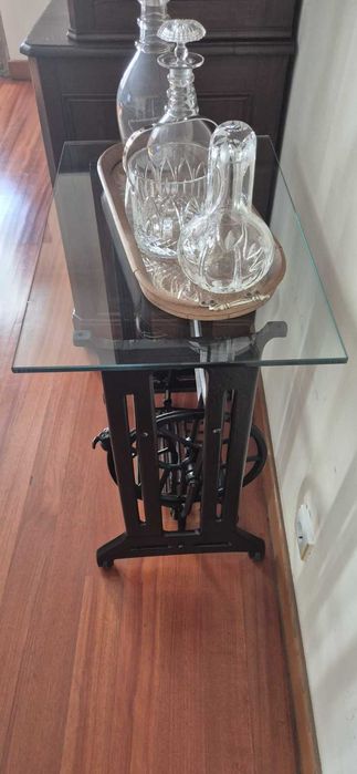 Máquina costura Singer adaptada para mesa de decorativa/bar