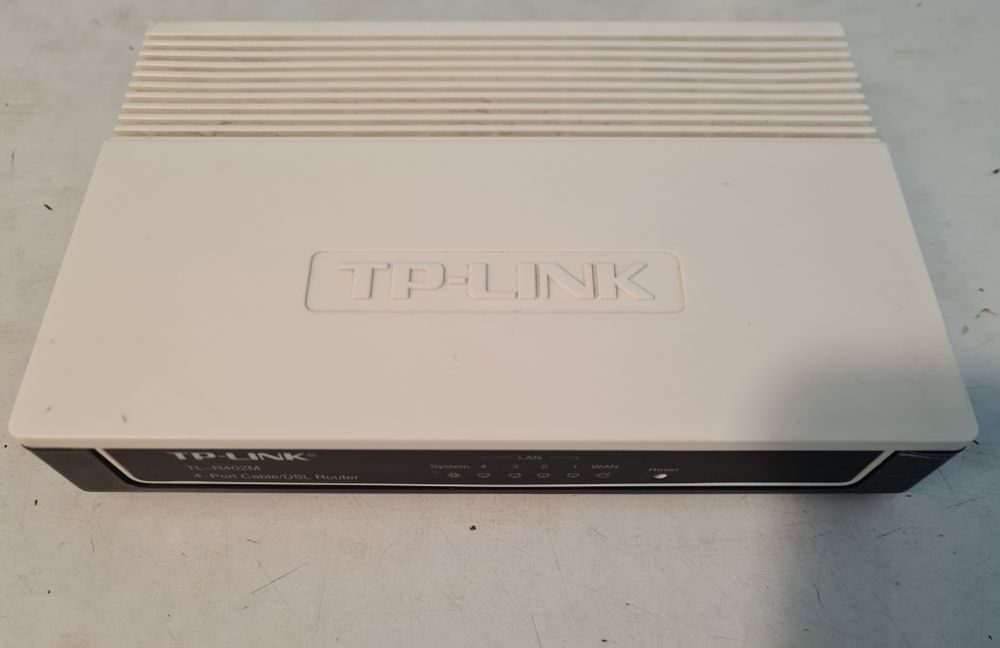 Маршрутизатор Switch  TP- Link TL-R402M 4 - порт