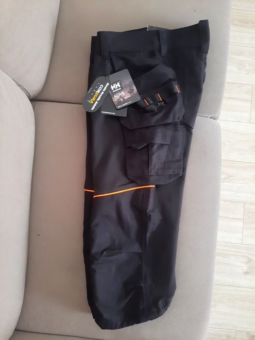 Helly hansen spodnie piratki rozC54. /77447-992 Chelsea evolution .