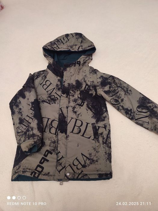 Продам весняну куртку на хлопчика