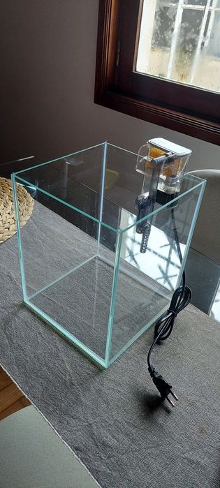 Vendo aquário + filtro