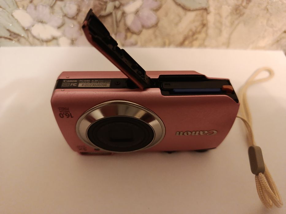 Фотоапарат камера Canon PowerShot A3300 IS  повна комплектація