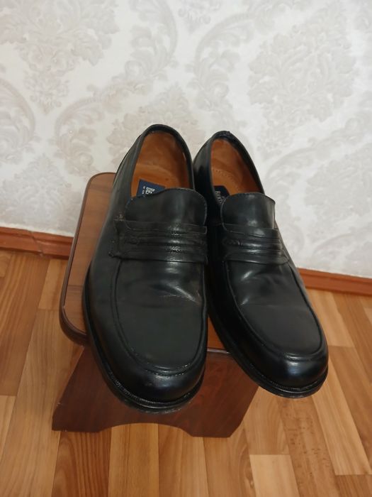 Лофери чоловічі 43 розмір в дуже хорошому стані як нові  800 грн