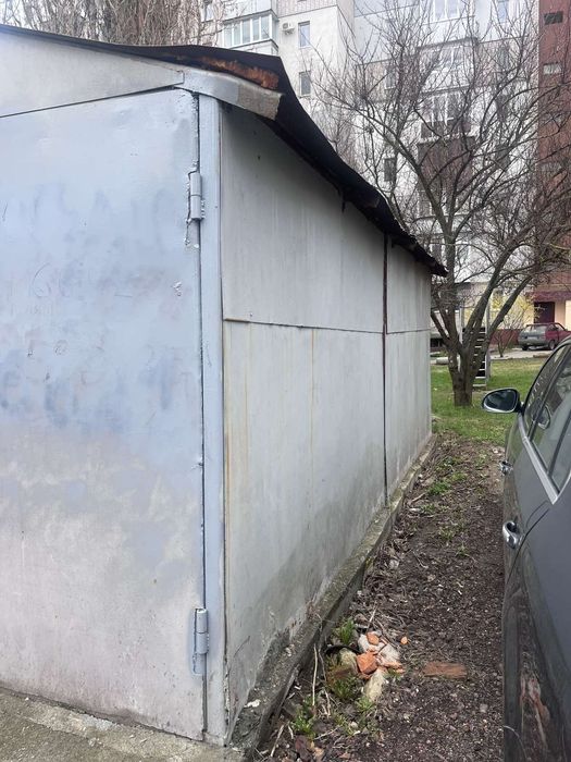 Продам срочно гараж