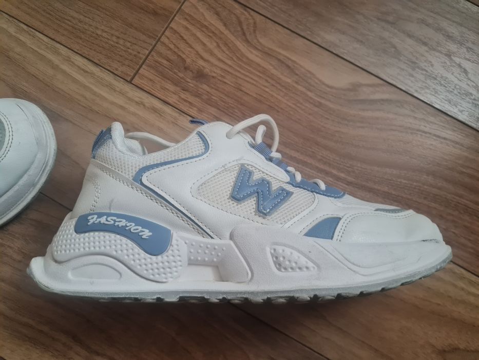 Кросівки  25см по устільці