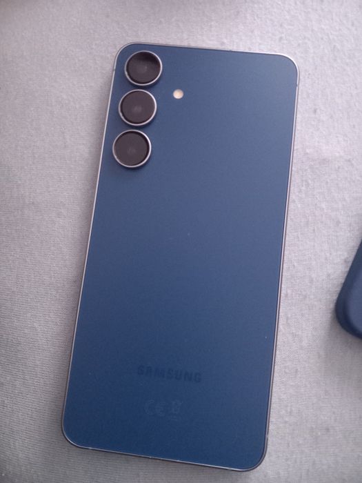 Samsung s25fe idealny