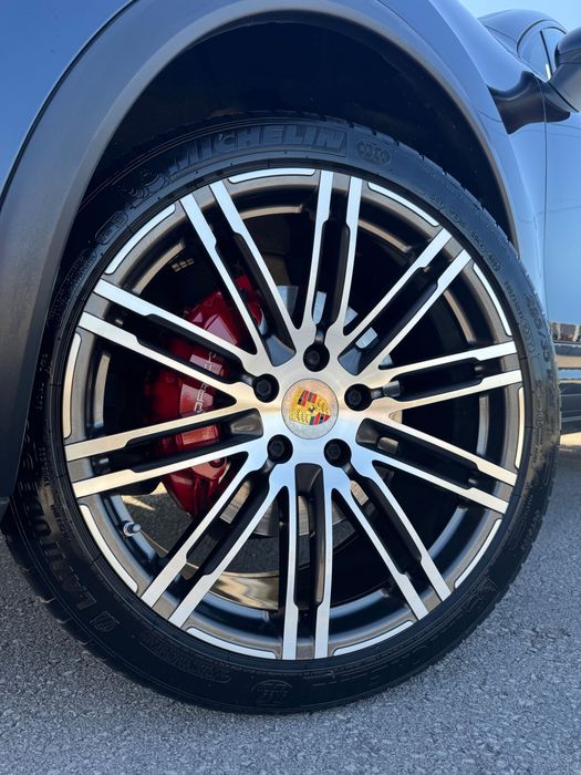 Porsche Cayenne — fotografia 4