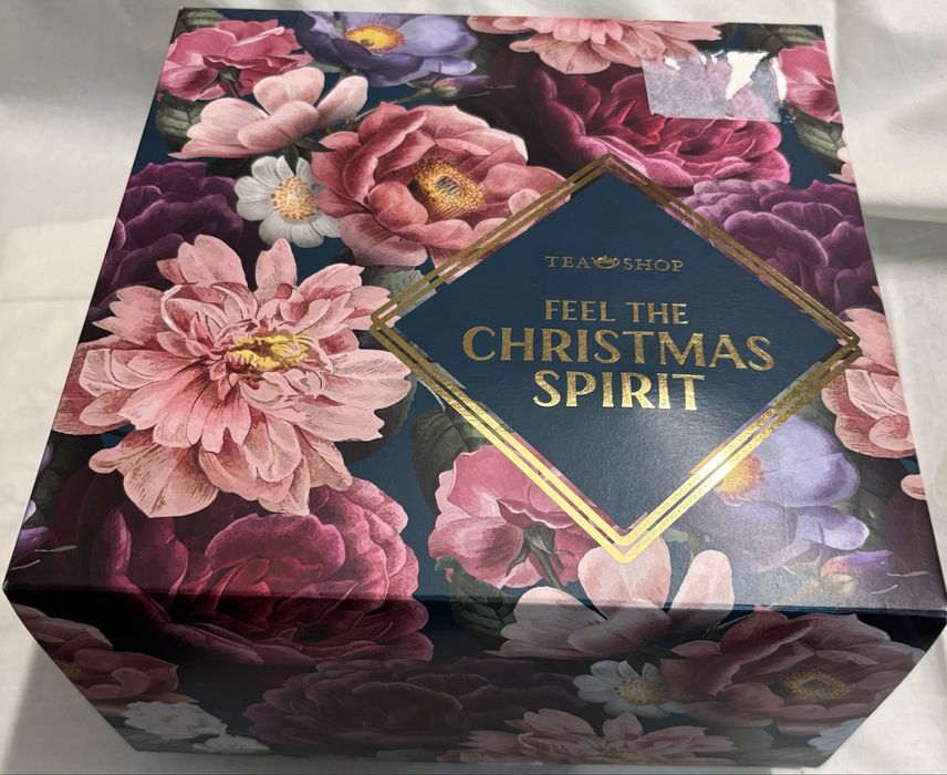 Conjunto de chá em porcelana loja “Tea Shop”