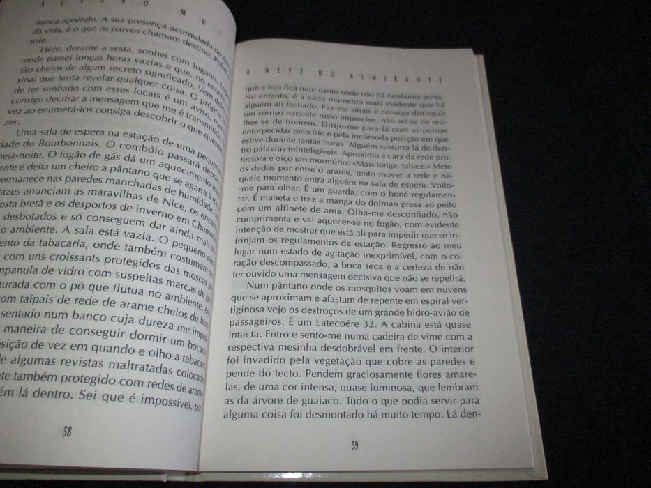 Livro A Neve do Almirante Álvaro Mutis Ficção Universal