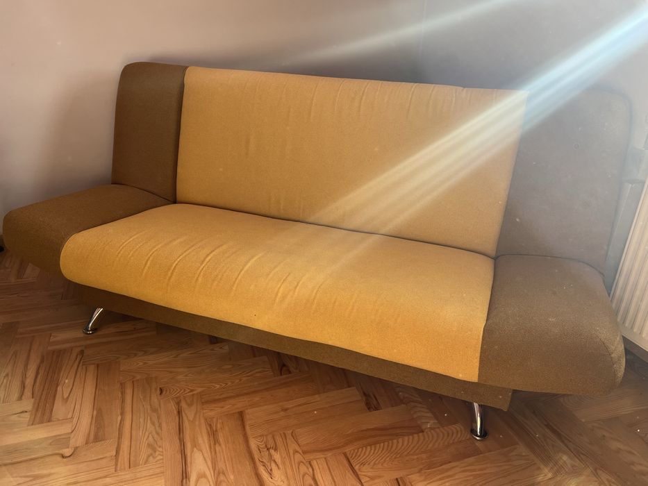 Wersalka rozkladana z funkacja spania kanapa sofa na nozkach