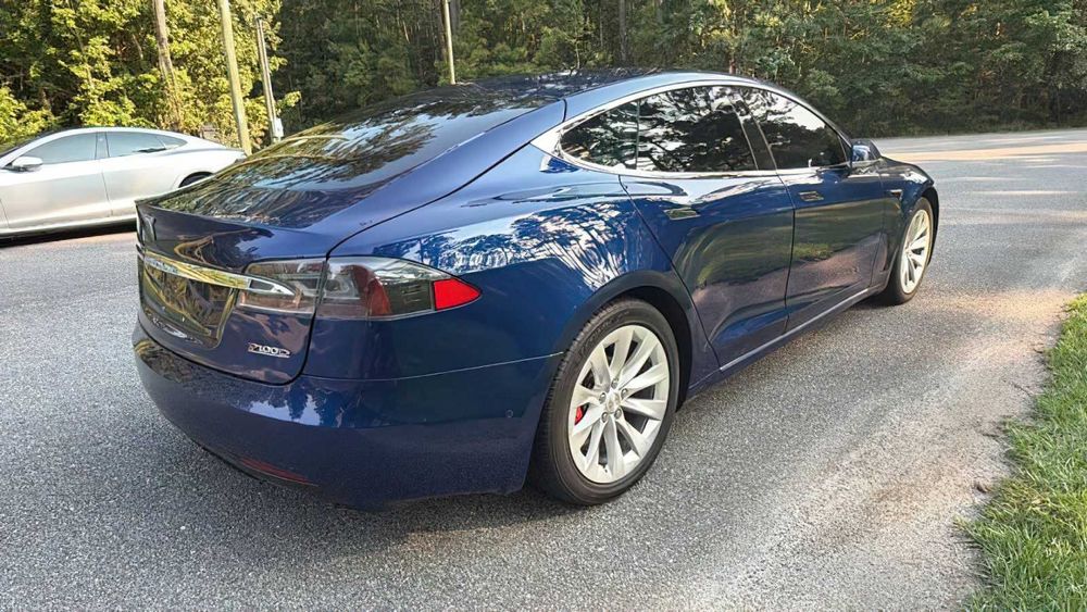 Tesla Model S P100D      2016
