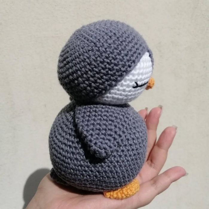 Pinguim em amigurumi