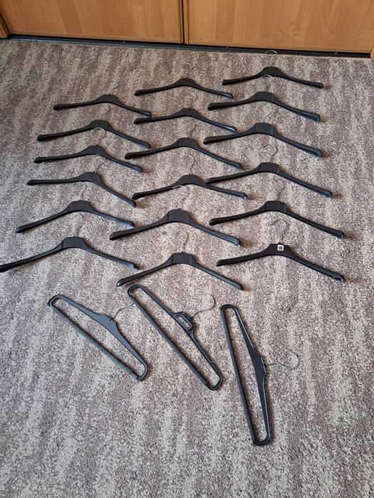 Wieszaki na bluzki lub sukienki