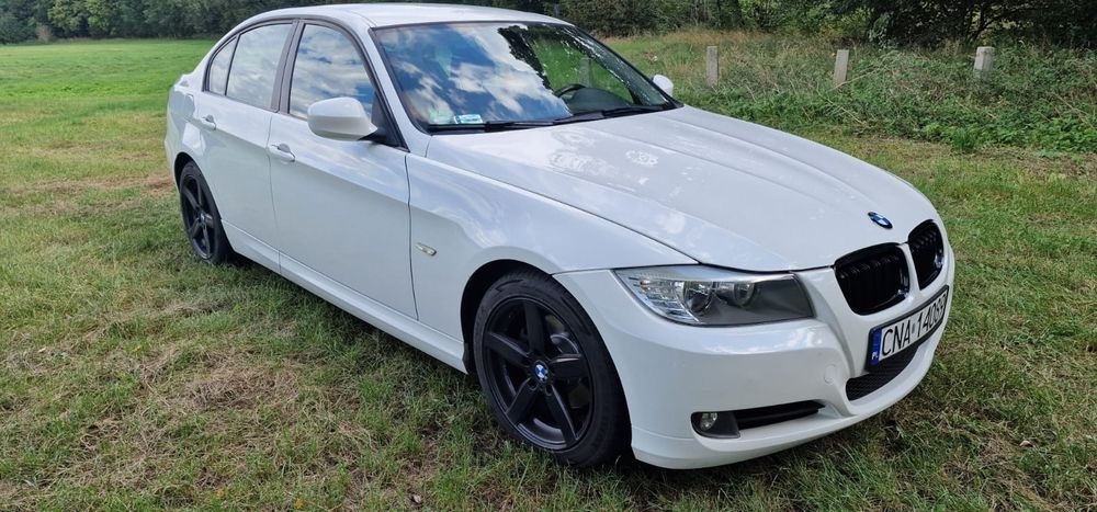 BMW E90 2.0i 143km 2011r