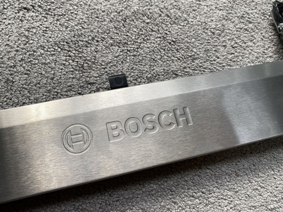 Listwa dolna do BOSCH Piekarnik HBG6764S1