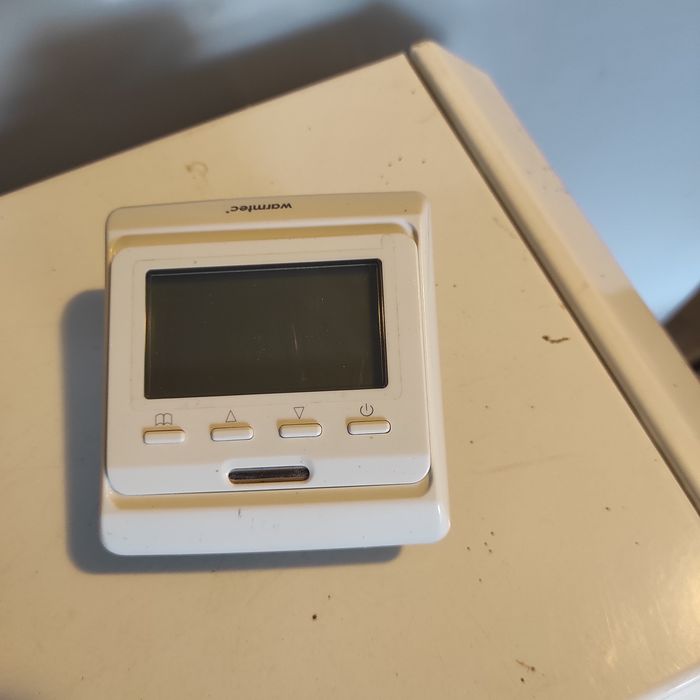 Piec grzejnik akumulacyjny dynamiczny. Sterownik