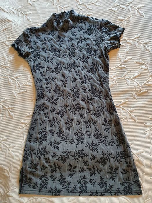 Saias e blusas de mulher