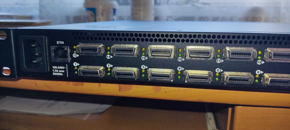 Przełącznik światłowodowy  SFP -  24-Portowy Infiniband  DDR