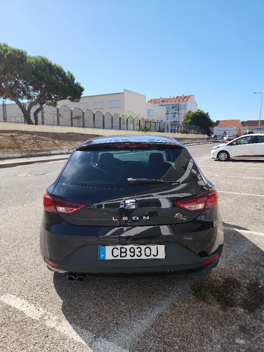Seat Leon fr motor 2.0 150cv ano 2013 com 217000km impecável de tudo aceito retoma