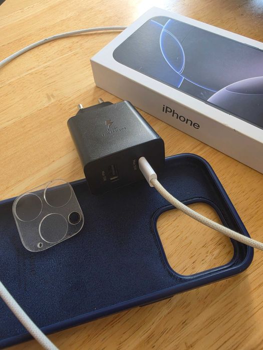 iPhone 16 Pro 128gb Preto - Como Novo