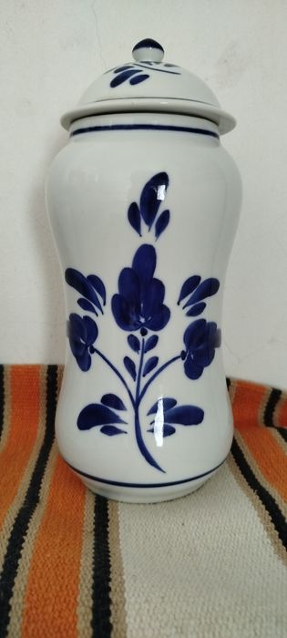 Pote louça Viana . 2 unidades um com 26cm, outro  com 28cm.