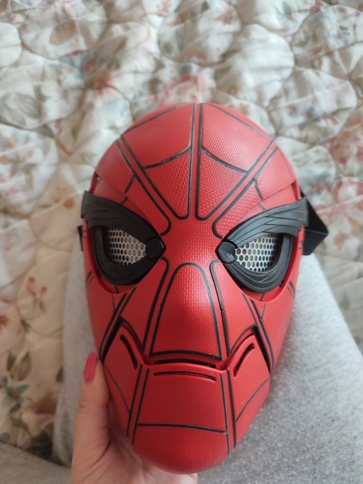 Sprzedam maskę Spider-Mana
