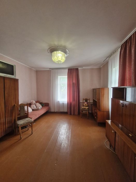Продається половина будинку в районі Смоківки