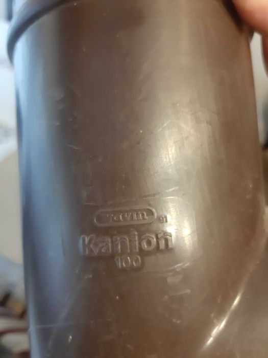 Narożnik rynnowy Pcv Kanion 100