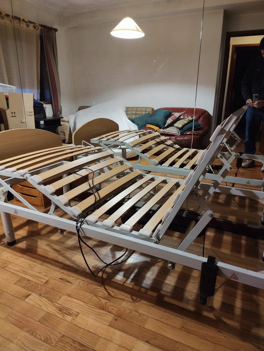 Cama articulada como nova