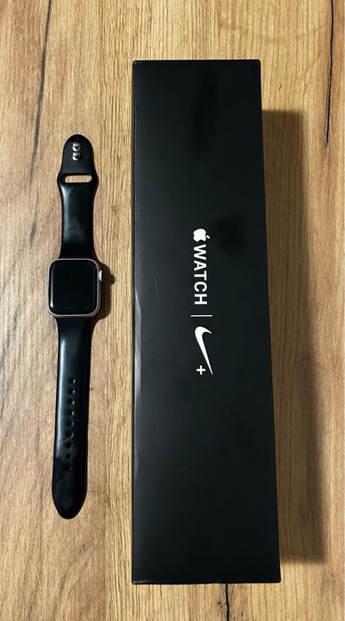 Apple watch series 4 nike+ 40mm silver