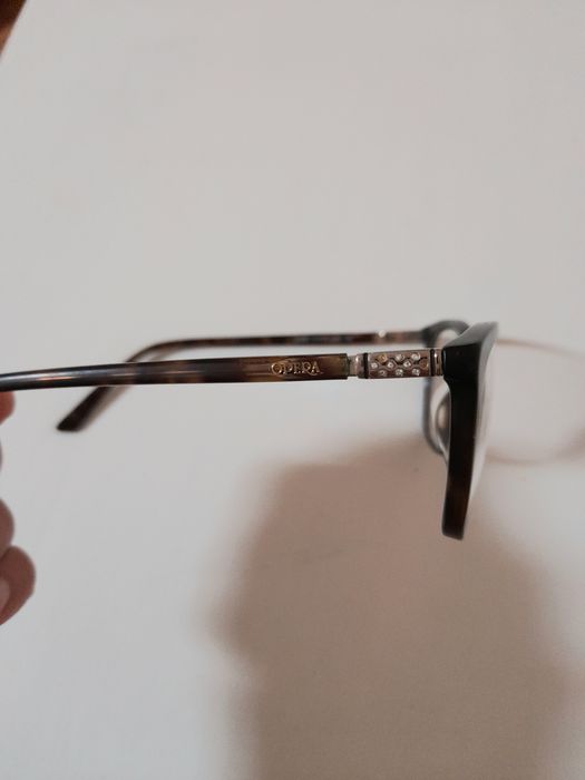 Armação de Óculos Opera