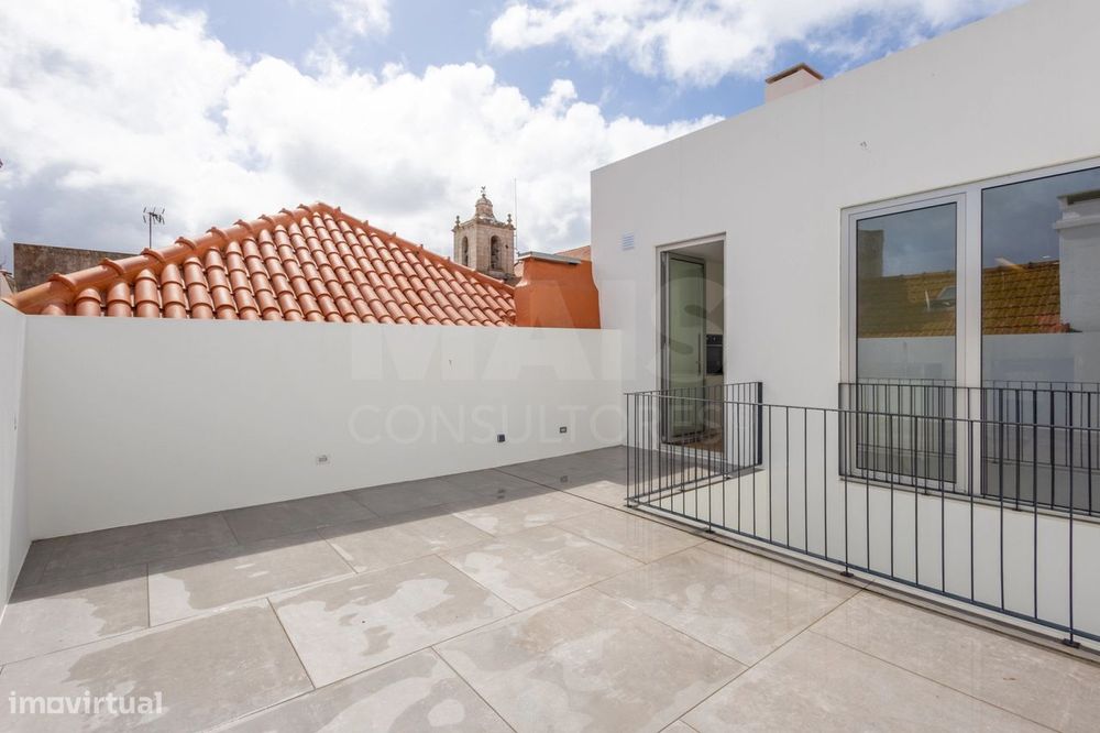 T1 novo com terraço no centro de Peniche — Peniche, Leiria