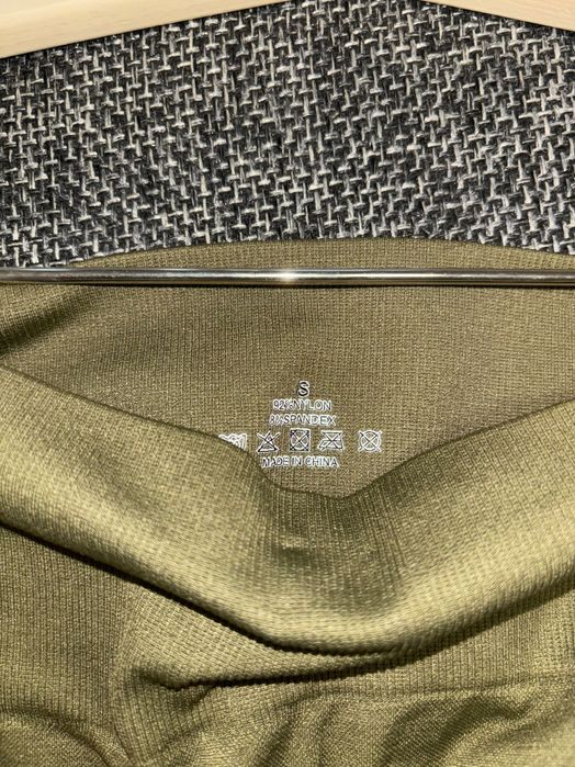 Спортивний костюм для жінок