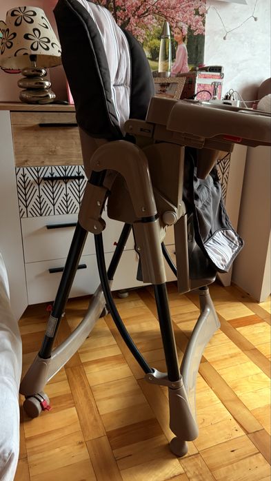 Крісло для годування